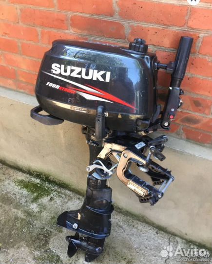 Лодка с мотором