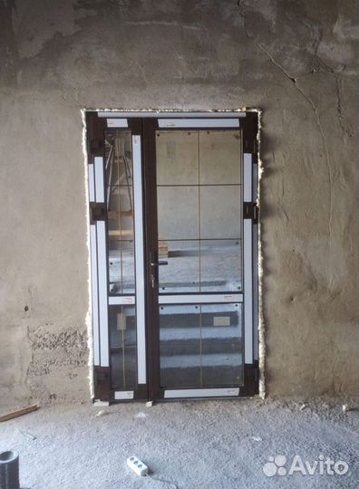 Пластиковые двери