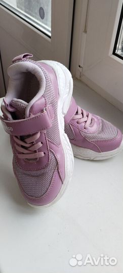 Кроссовки для девочки