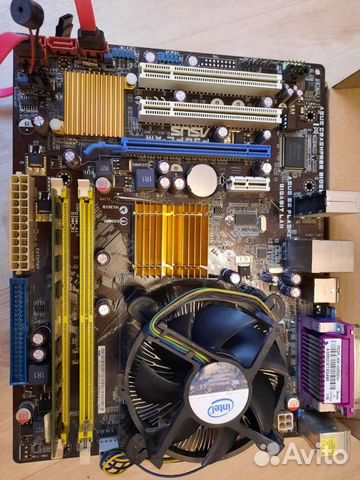 Материнская плата с процессором