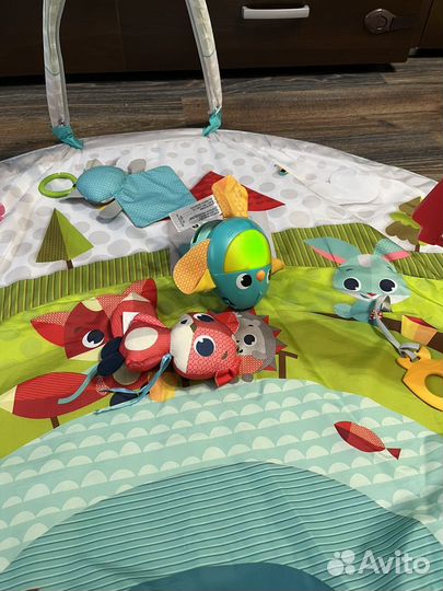 Развивающий коврик tiny love