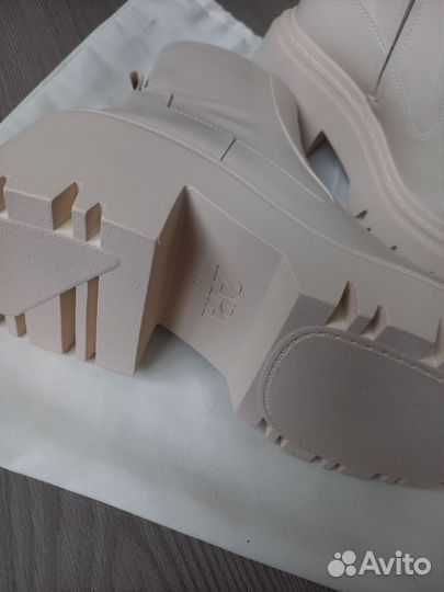 Ботинки женские zara