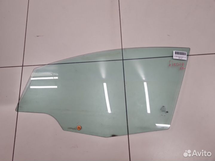 Стекло двери передней левой Ford Fiesta Mk6 2008-2019