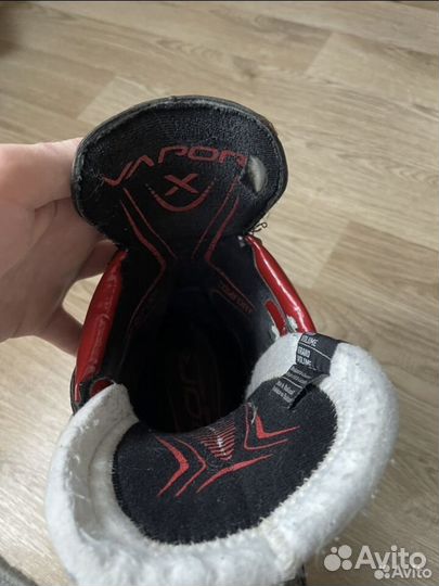 Хоккейные коньки bauer