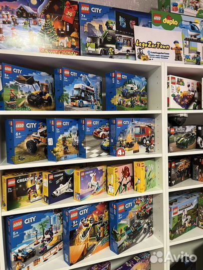 Магазин конструкторов Lego (Оригинал)