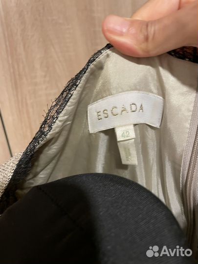 Платье Escada