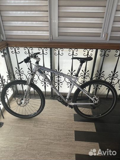 Велосипед gt avalanche 1.0 2012