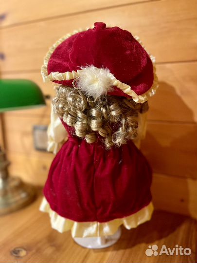 Кукла фарфоровая Remeco collection