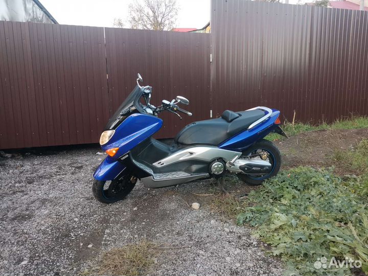 Yamaha T Max 500