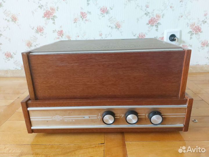 Проигрыватель винила Riga akords