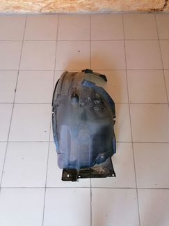 BMW E90 Локер передний левый задняя часть с Японии