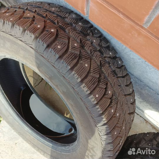 Bridgestone Ice Cruiser 7000 195/65 R15