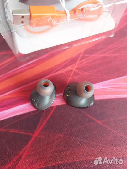 Беспроводные наушники JBL Tune 120 tws