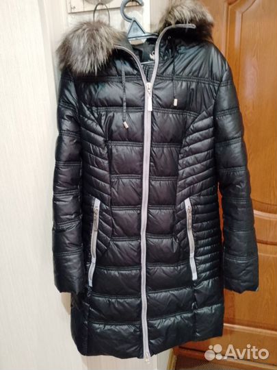 Пуховик женский Desselil (Черный)