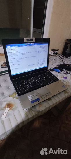 Ноутбук asus