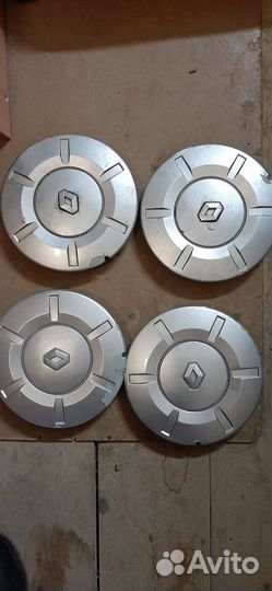 Накладки на колёсные диски