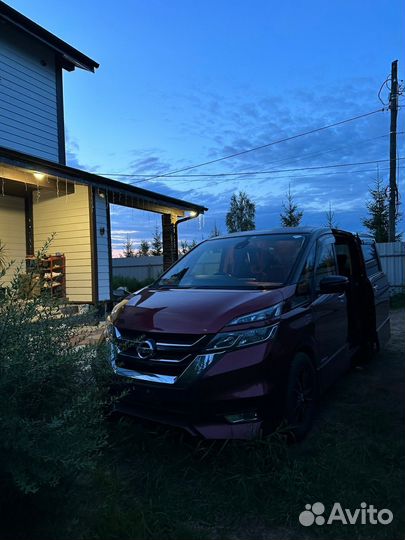 Nissan Serena 2.0 CVT, 2016, 135 000 км