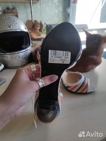 Босоножки centro