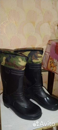 Резиновые сапоги