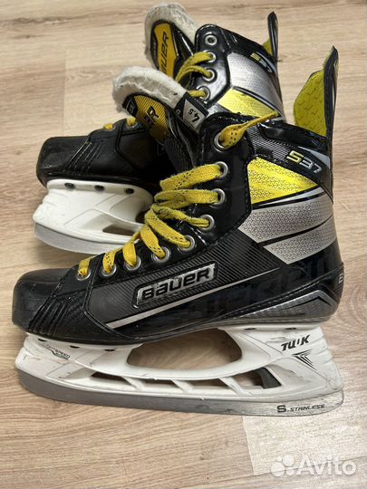 Коньки bauer supreme s37. Размер 4,5 D