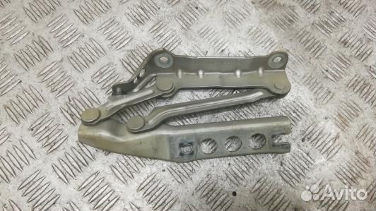 Петля капота skoda fabia 2 (DVN07D502)