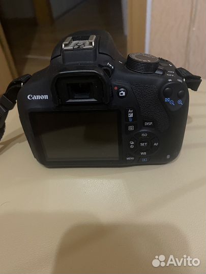 Зеркальный фотоаппарат canon 1200D