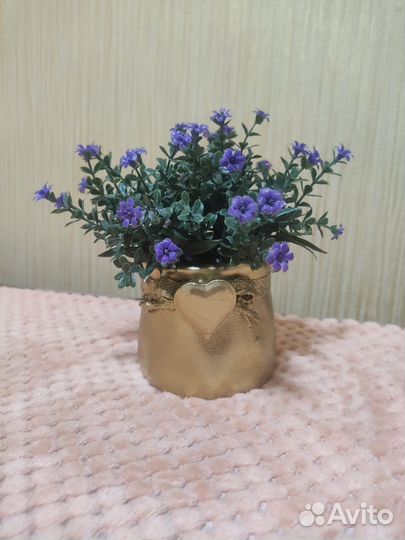 Цветок декоративный золотой