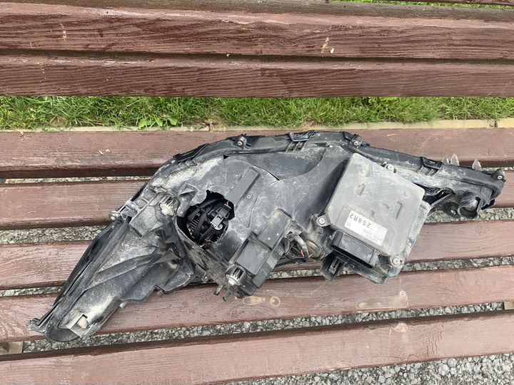 Фара правая на toyota camry 70