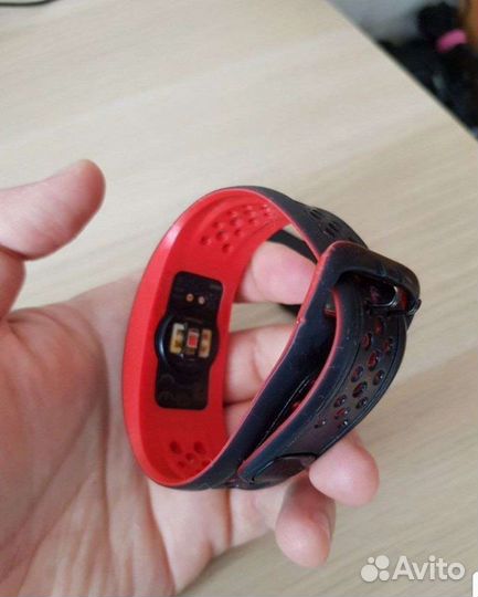 Фитнес браслет Mio Fuse