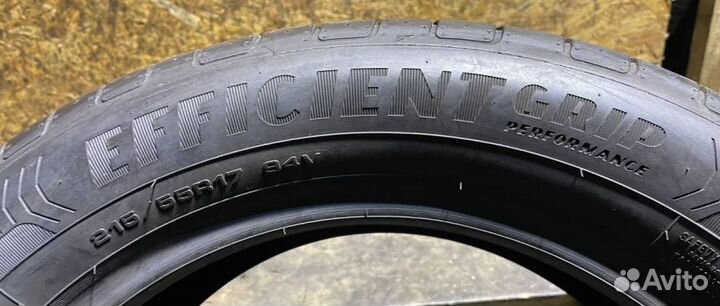 Goodyear EfficientGrip Performance 215/55 R17