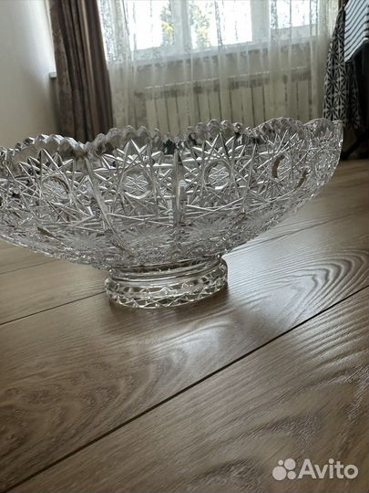 Ваза хрустальная