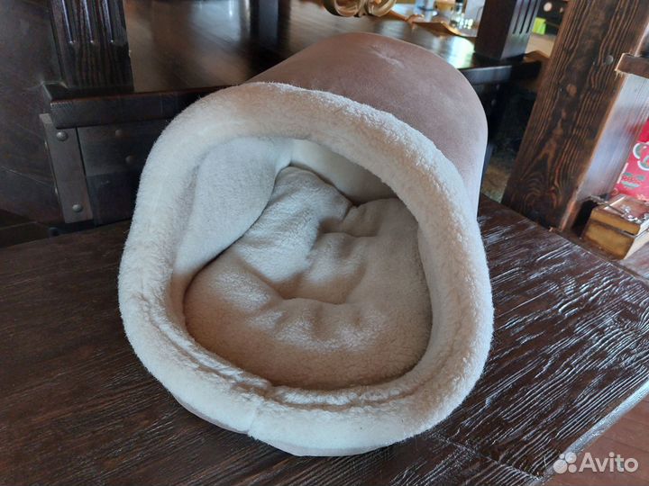 Домик лежанка для кошки и собаки