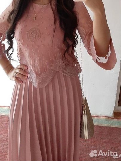 Вечернее платье