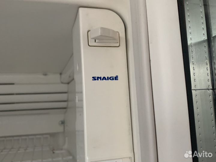 Витринный холодильник