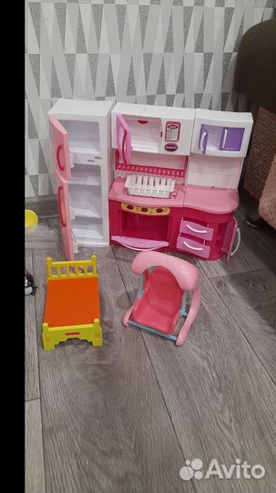 Мебель для кукольного домика
