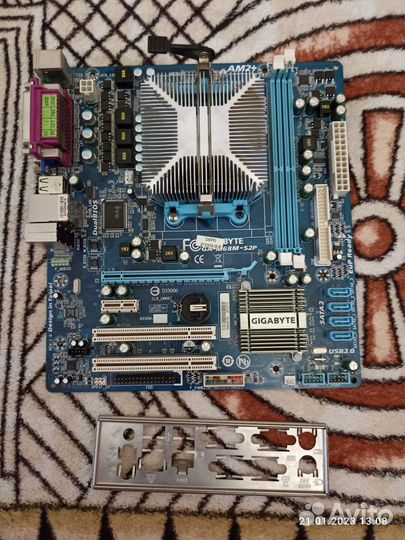 Материнская плата ga m68m-s2p с phenom x4