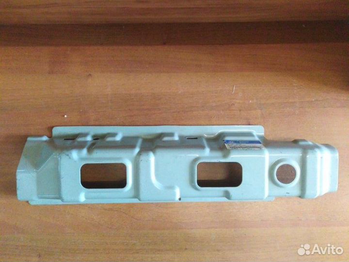 Усилитель порога передний правый Hyundai Sonata