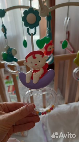 Мобиль музыкальный на детскую кроватку