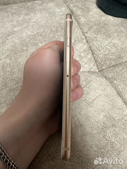 iPhone 8, 64 ГБ