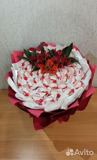 Сладкий подарок букет
