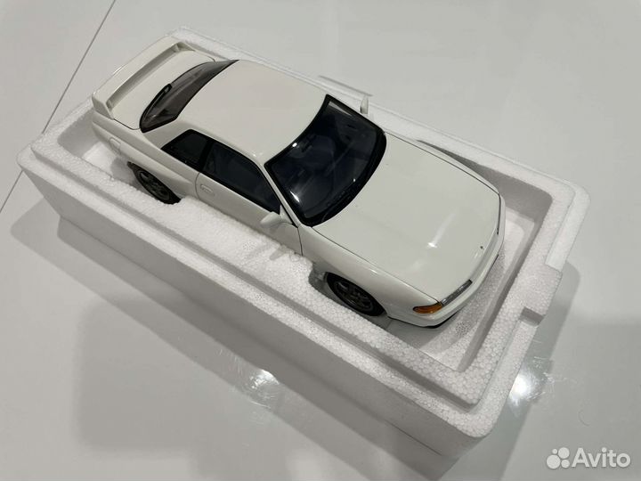 Nissan Skyline GT-R (R32) 1:18 AutoArt