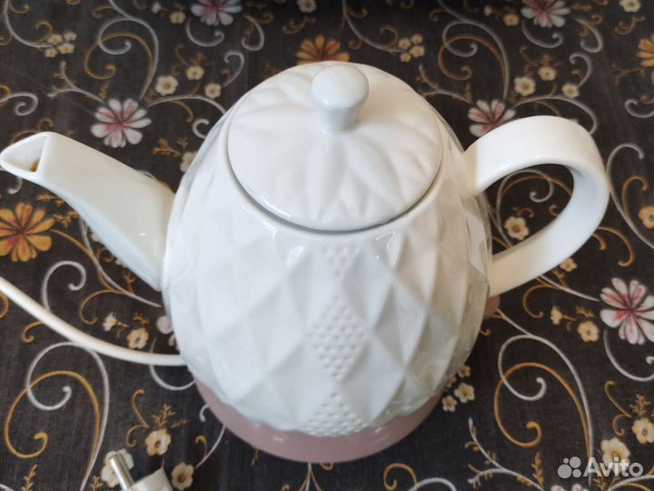 Чайник электрический Gipfel