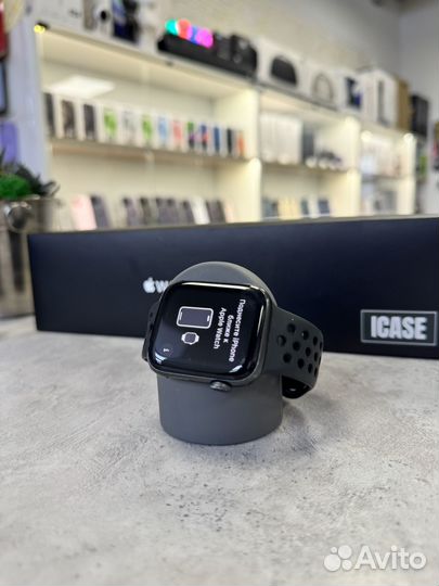 Apple Watch SE 44mm. Space Gray. Акб:90% Обмен