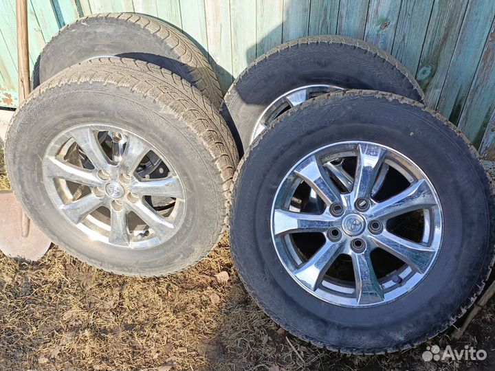 Gislaved Nord Frost 5 225/70 R16 102