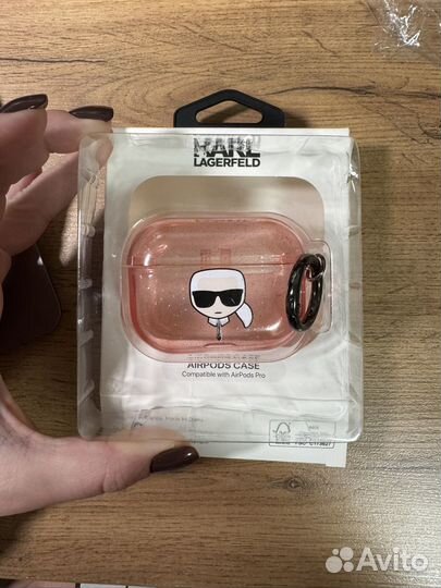 Чехол для наушников airpods pro karl lagerfeld