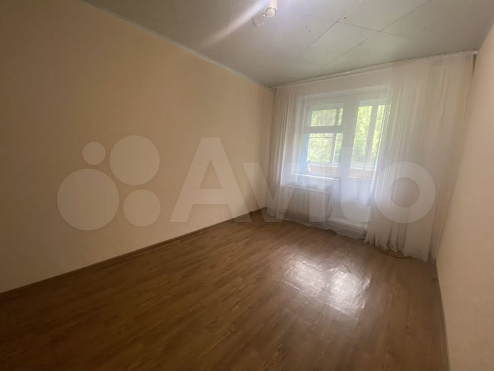 2-к. квартира, 52 м², 2/10 эт.