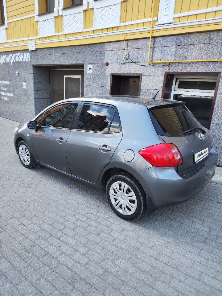 Toyota Auris: фото владельца