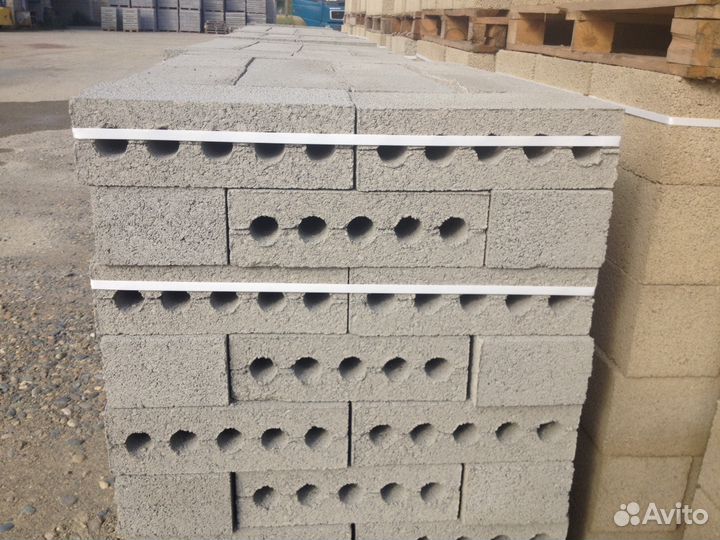 Блок стеновой