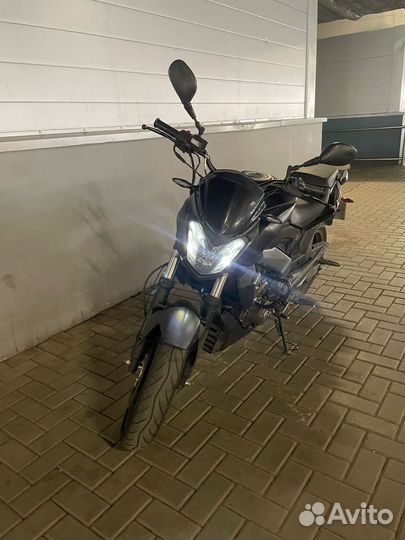 Bajaj dominar 400