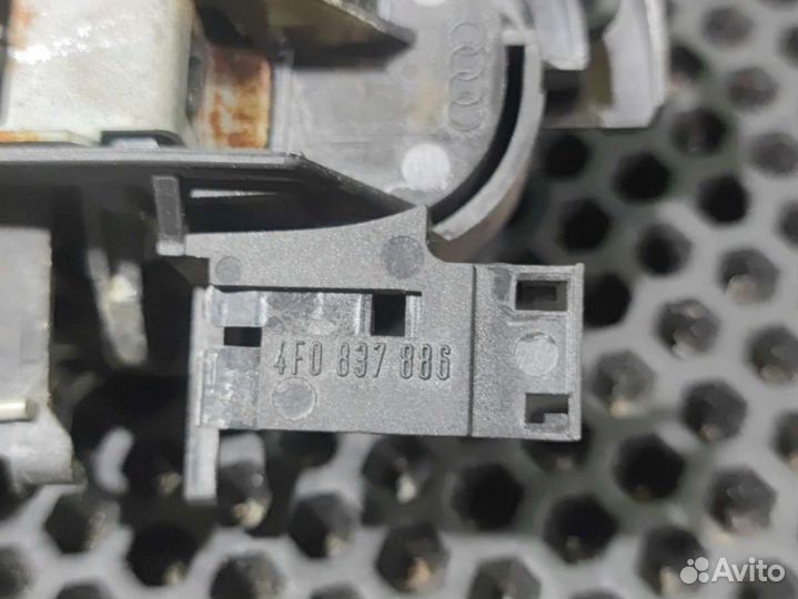 Ручка наружная передняя правая Audi A4 2003 Б\У